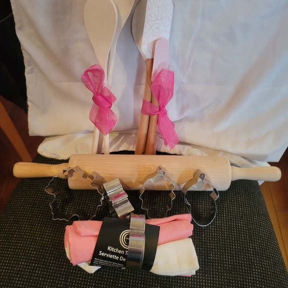 Baker's Gift Basket - Picture 4 of 4